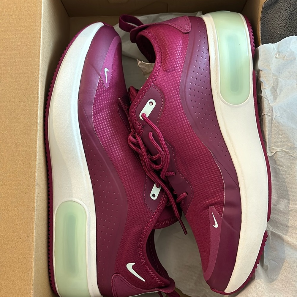 Women’s Nike Air Max Dia